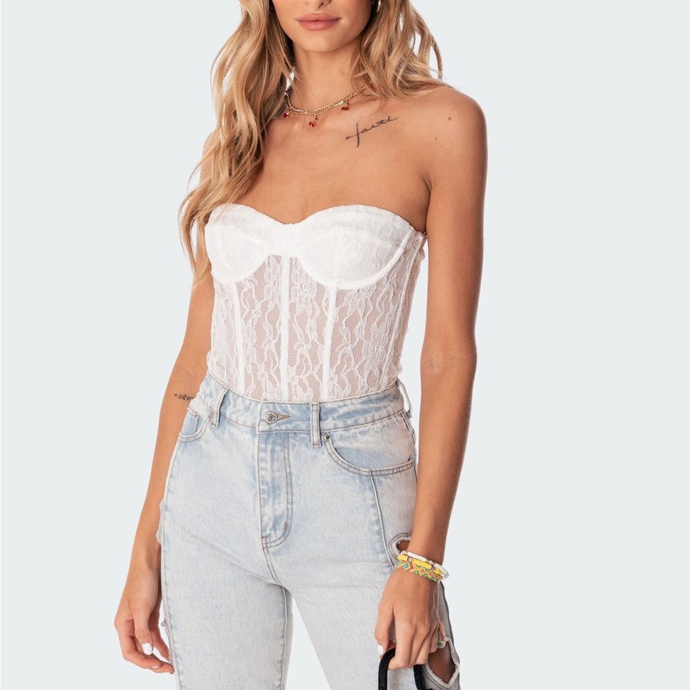 Edikted White Sleeveless Bustier Bodysuit